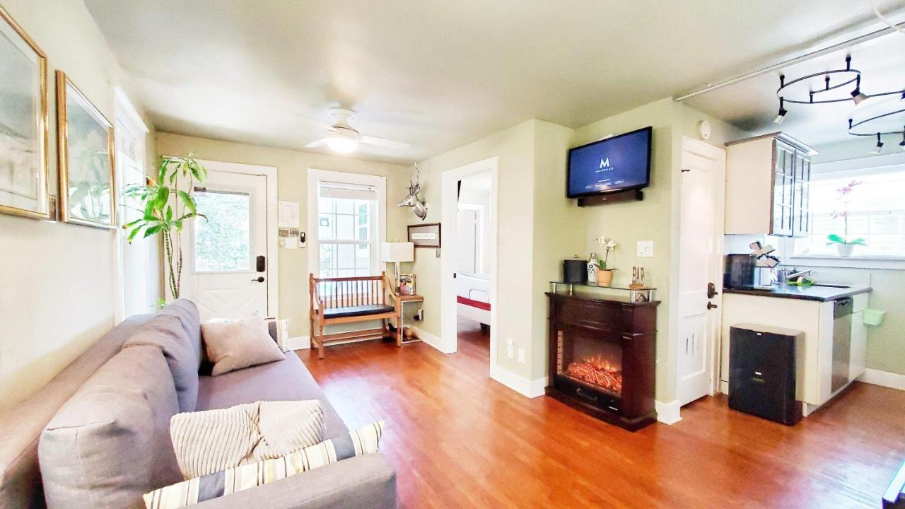 Ut Moody Center Downtown Eco Pecan Tree House Free Wifi Parking Quiet Office Austin Bagian luar foto
