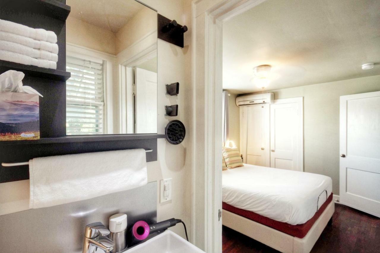 Ut Moody Center Downtown Eco Pecan Tree House Free Wifi Parking Quiet Office Austin Bagian luar foto